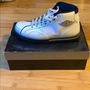 MENS Jordan Philly Legend